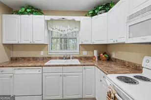 542 Eastern Cross Ln, Clayton, GA 30525 - Photo 13