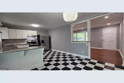 1096 De Leon Court, Clarkston, GA 30021 - Photo 7