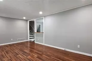 1096 Deleon Ct, Clarkston, GA 30021 - Photo 3