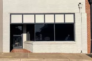 107 N Center St, Thomaston, GA 30286 - Photo 1