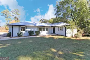 1092 Lake Dr, Athens, GA 30606 - Photo 1