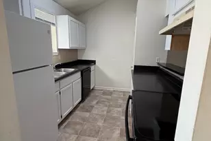 303 Madison, Saint Marys, GA 31558 - Photo 3