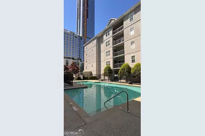 1075 Peachtree Walk NE #221, Atlanta, GA 30309 - Photo 3