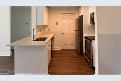 1075 Peachtree Walk NE #221, Atlanta, GA 30309 - Photo 9