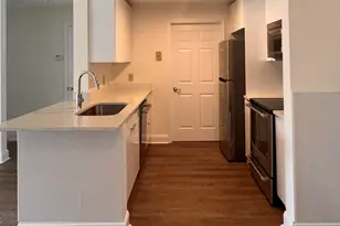 1075 Peachtree Walk NE, Atlanta, GA 30309 - Photo 9