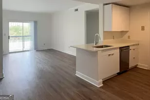 1075 Peachtree Walk NE, Atlanta, GA 30309 - Photo 5