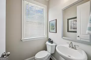 6540 Beacon Dr, Sandy Springs, GA 30328 - Photo 25