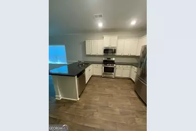 832 Hidden Hollow Circle, Commerce, GA 30529 - Photo 9