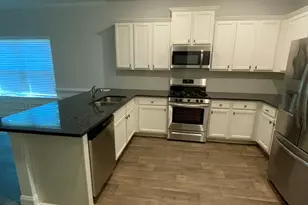 832 Hidden Hollow Cir, Commerce, GA 30529 - Photo 9