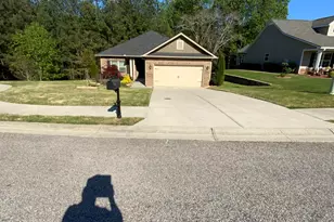 832 Hidden Hollow Cir, Commerce, GA 30529 - Photo 1