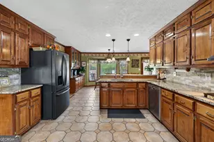 205 Eastfield Dr, McDonough, GA 30252 - Photo 13