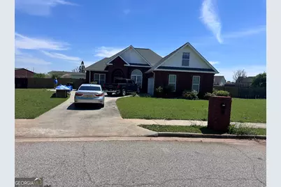 221 Loudon Hill Drive, Warner Robins, GA 31088 - Photo 1