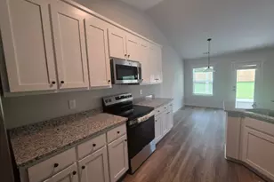200 Lake Meadows Dr, Winder, GA 30680 - Photo 9
