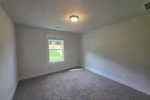 200 Lake Meadows Dr, Winder, GA 30680 - Photo 5