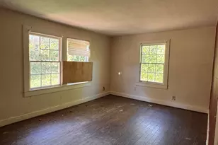 699 NW Hillcrest Dr, Gainesville, GA 30501 - Photo 7