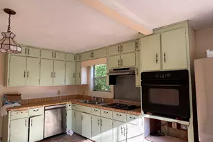 699 NW Hillcrest Dr, Gainesville, GA 30501 - Photo 5