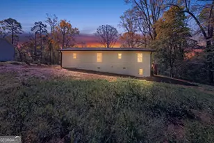 165 Pearl St, Clarkesville, GA 30523 - Photo 3