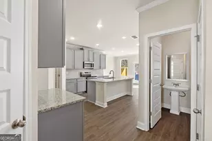 5661 Overview Dr, Flowery Branch, GA 30542 - Photo 3