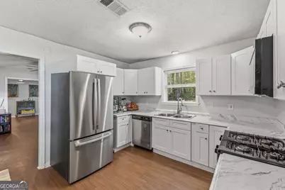 6255 Beaver Creek Trail, Atlanta, GA 30349 - Photo 9