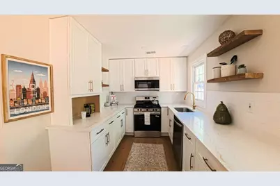 2402 Lancelot Drive, Decatur, GA 30033 - Photo 9