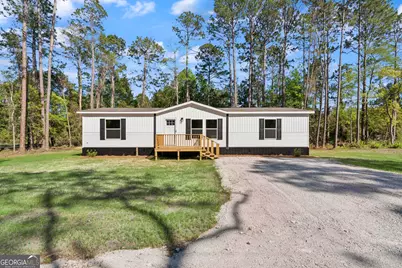 1048 Austin Place SE, Darien, GA 31305 - Photo 1