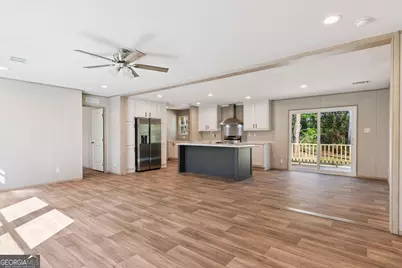 1048 Austin Place SE, Darien, GA 31305 - Photo 3
