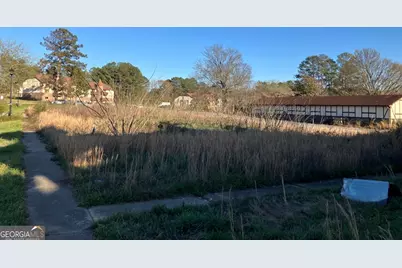 323 Camelot Drive, College Park, GA 30349 - Photo 5