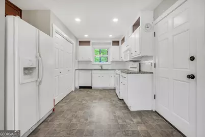 231 Meadowbrook Drive, McDonough, GA 30253 - Photo 5