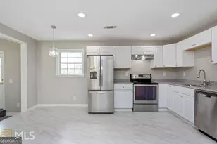 7124 Lady Heidi Ct, Jonesboro, GA 30236 - Photo 3