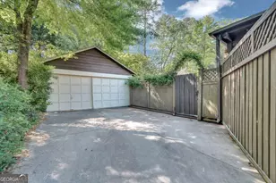 1755 Inverness Ave NE, Atlanta, GA 30306 - Photo 9