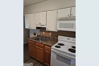 6494 Lower Dixie Lake Road, Union City, GA 30291 - Photo 11