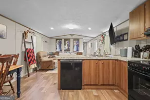 223 Primrose Ln, Baxley, GA 31513 - Photo 9