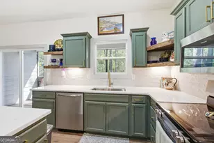 169 View St, Clarkesville, GA 30523 - Photo 13