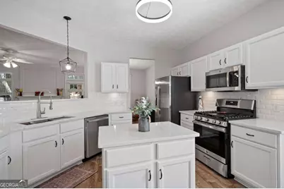 116 Weatherstone Drive, Woodstock, GA 30188 - Photo 11