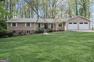 8360 Lanier Dr, Cumming, GA 30041 - Photo 19