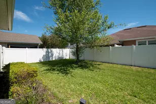 102 Miller Ct, Kingsland, GA 31548 - Photo 5