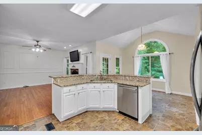 260 Kensington Drive, Sharpsburg, GA 30277 - Photo 17