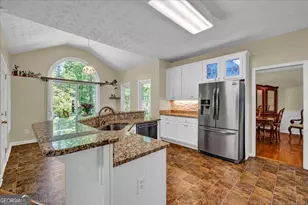 260 Kensington Dr, Sharpsburg, GA 30277 - Photo 13