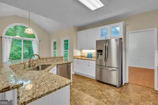 260 Kensington Dr, Sharpsburg, GA 30277 - Photo 11