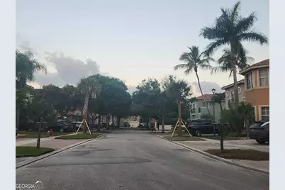 10898 Lake Wynds Court, Boynton Beach, FL 33437 - Photo 5