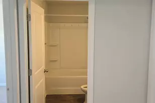 404 Turpentine Trl, Bloomingdale, GA 31302 - Photo 3