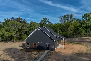 1420 Gunters Mill Rd, Byron, GA 31008 - Photo 7