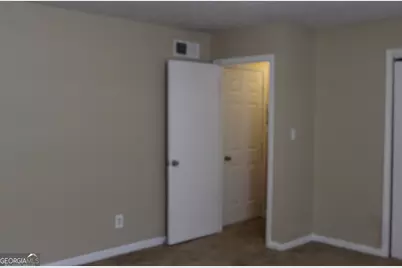 2084 Marbut Lane, Lithonia, GA 30052 - Photo 65