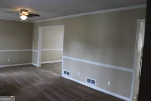 2084 Marbut Ln, Lithonia, GA 30058 - Photo 31