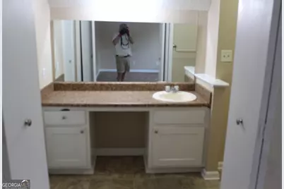 2084 Marbut Lane, Lithonia, GA 30052 - Photo 9