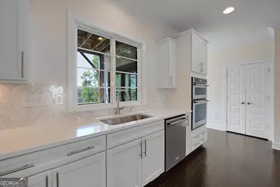 824 Stone Ridge Lane, Atlanta, GA 30324 - Photo 15