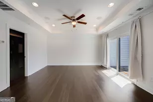 824 Stone Ridge Ln, Atlanta, GA 30324 - Photo 37