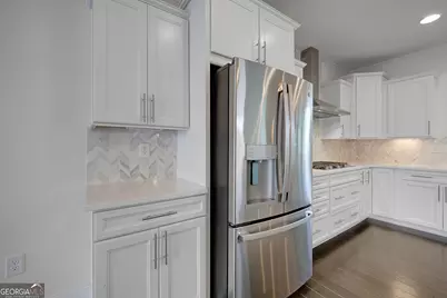 824 Stone Ridge Lane, Atlanta, GA 30324 - Photo 7