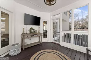 210 Weatherwood Cir, Alpharetta, GA 30004 - Photo 19