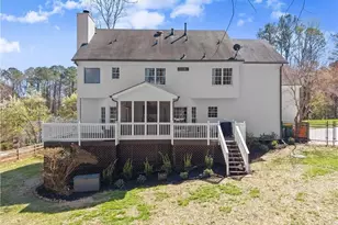 210 Weatherwood Cir, Alpharetta, GA 30004 - Photo 43